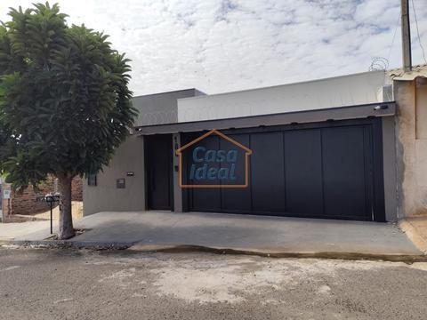 Casa à venda em Andradina, Jardim Santa Cecília, com 2 quartos, com 180 m²